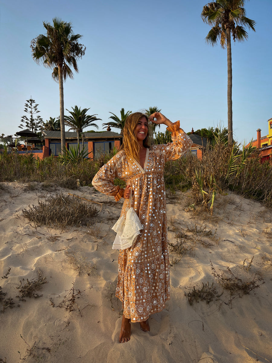 VESTIDO KAFTÁN DE LENTEJUELAS